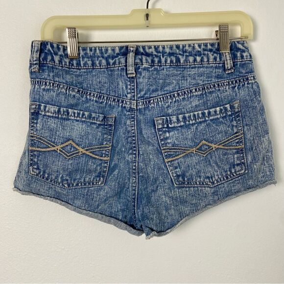 Mudd Y2K Acid Wash Denim Shorts Distressed Shredded Raw Hem Size 7 Casual Jean - Picture 2 of 10